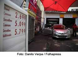 Preo dos combustveis - Foto: Danilo Verpa / Folhapress