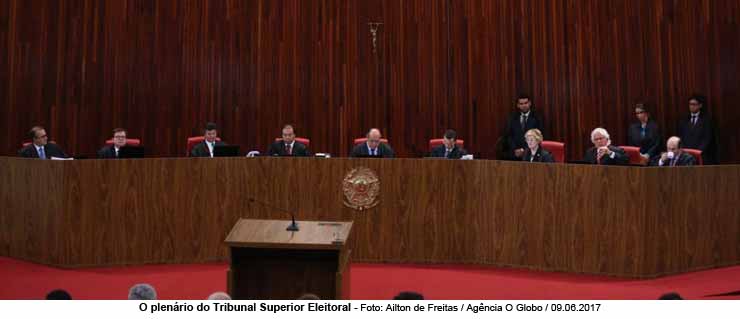 O plenrio do Tribunal Superior Eleitoral - Ailton de Freitas / Agncia O Globo