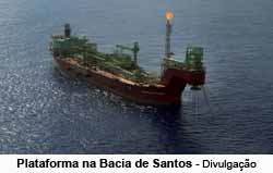 Plataforma de petrleo na Bacia de Santos - Divulgao