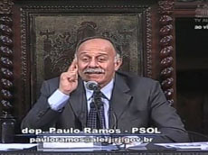 21/11/13 - Dep Paulo Ramos comenta sobre a ausência dos participantes