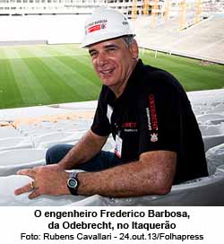 O engenheiro Frederico Barbosa, da Odebrecht, no Itaquero - Rubens Cavallari - 24.out.13/Folhapress