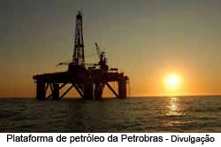 Plataforma de petrleo da Petrobras - Divulgao