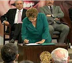 G1 - 09/09/2013 - Dilma sanciona royalties